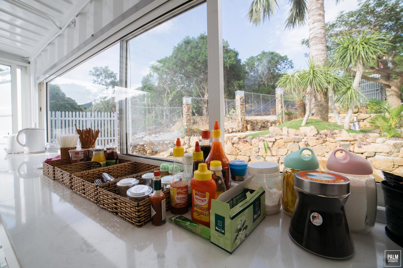 Palm Hostel & Coffee Nha Trang Exterior photo