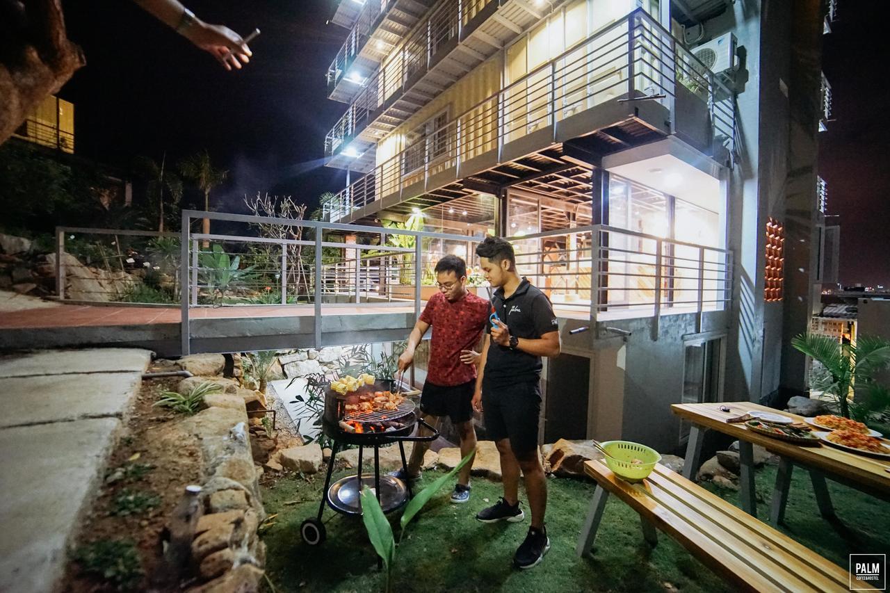 Palm Hostel & Coffee Nha Trang Exterior photo